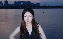 过来让我亲亲你那里